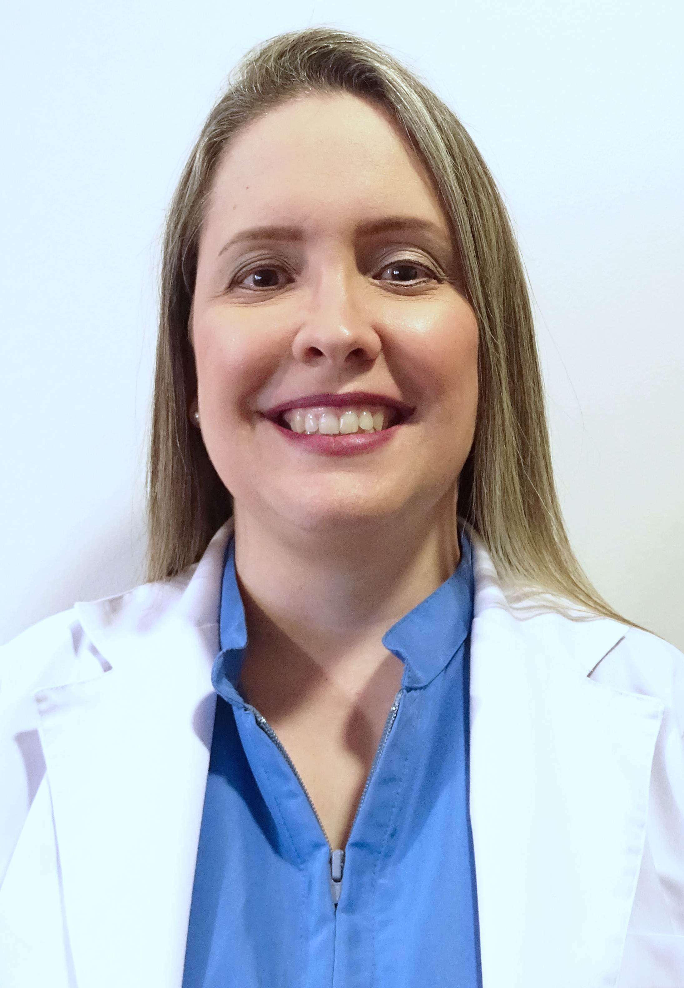 Dra Katherine Hasbón, Jefe de la Unidad Cardioneurovascular